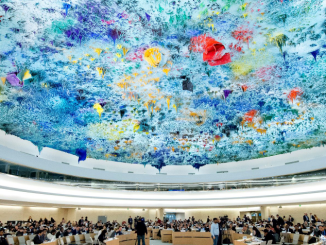 Juicio, Poder y Moral: Una Lectura Kantiana